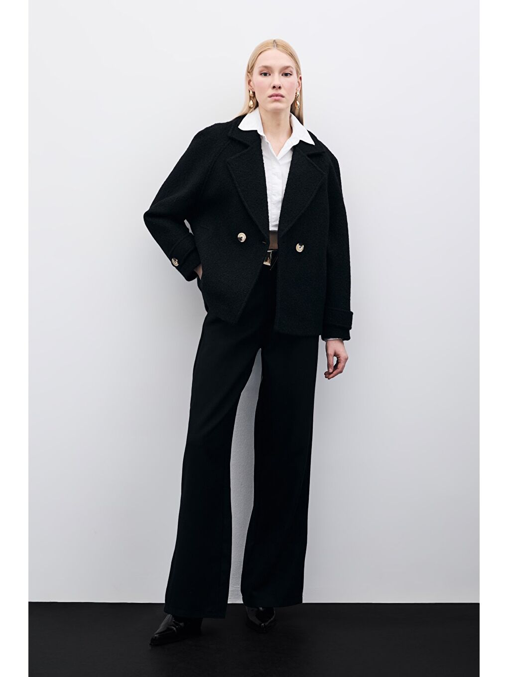 Buklet Kısa Kaban - Siyah-1