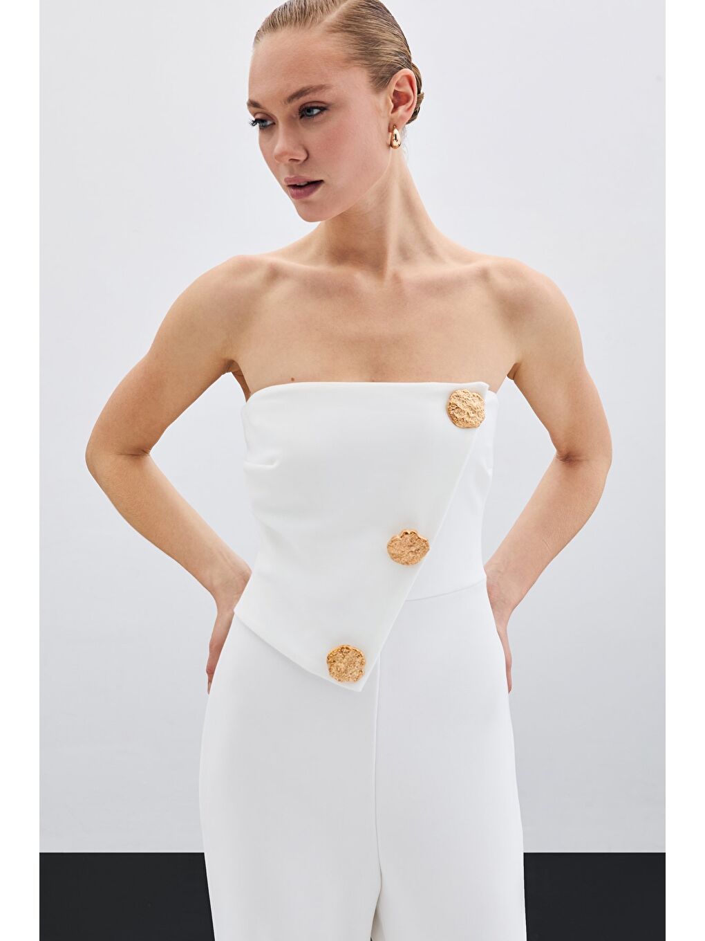 Aksesuarlı Straplez Tulum - Ekru-4