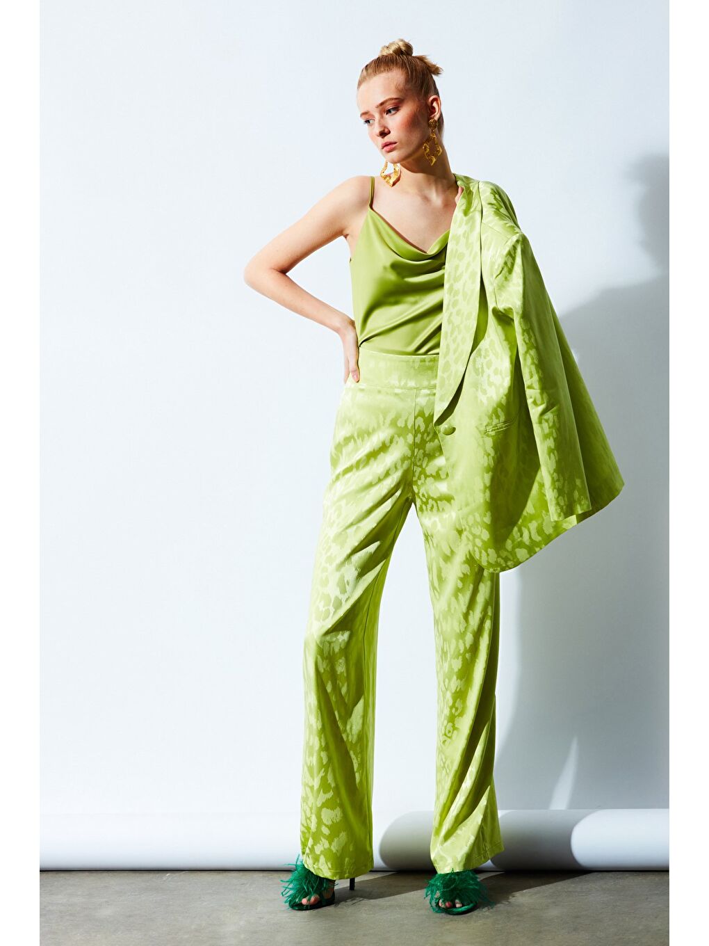 Desenli Saten Pantolon - Yağ Yeşili-2