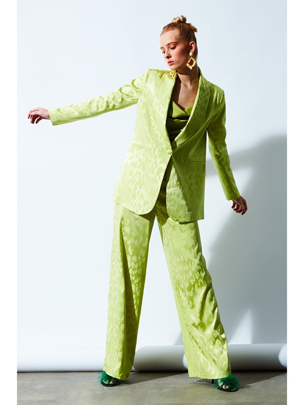 Desenli Saten Pantolon - Yağ Yeşili-4