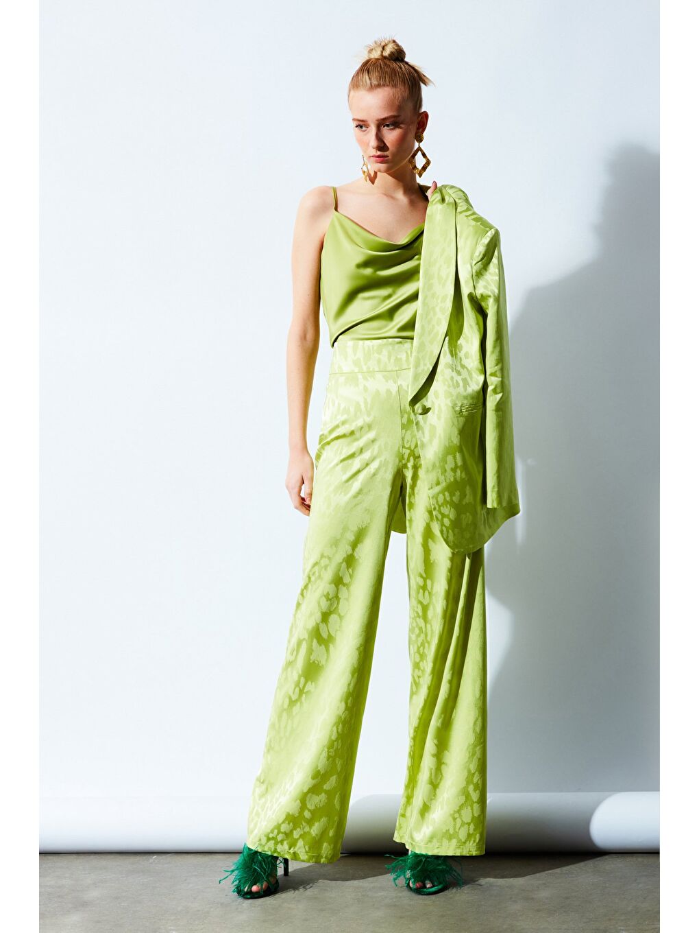 Desenli Saten Pantolon - Yağ Yeşili-5