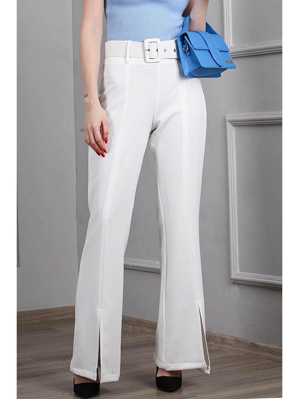 Beyaz Önleri Yırtmaçlı Yüksek Bel Kadın İspanyol Paça Pantolon MG1668-1