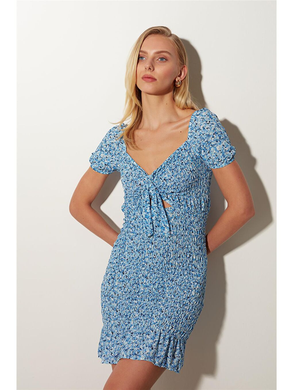 Mavi Büzgülü Desenli Mini Elbise SS23D4795MA-1