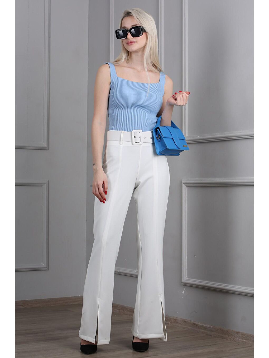 Beyaz Önleri Yırtmaçlı Yüksek Bel Kadın İspanyol Paça Pantolon MG1668-4