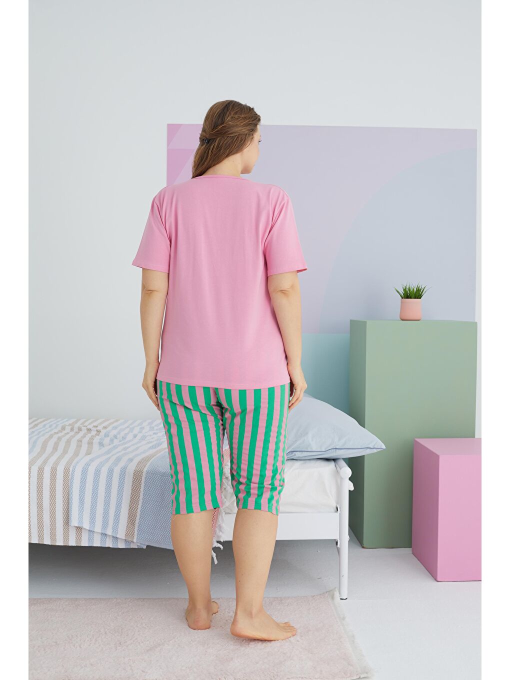 Pembe Curve Büyük Beden Pamuklu Örme Kapri Takımı-1