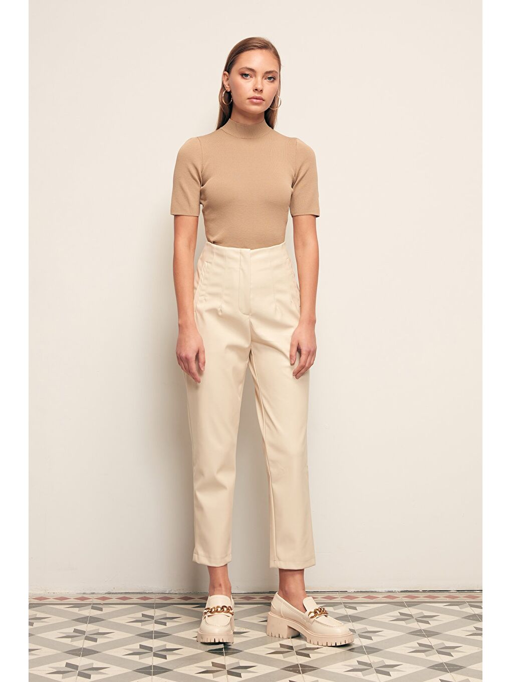 Bej Pileli Deri Pantolon - Taş-3