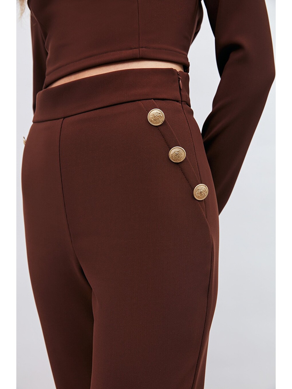 Kahverengi Düğme Detaylı Pantolon - Kahve-2