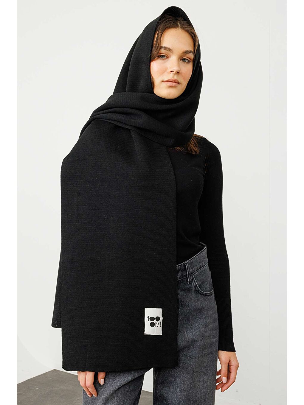 Düz Renk Siyah Atkı-3