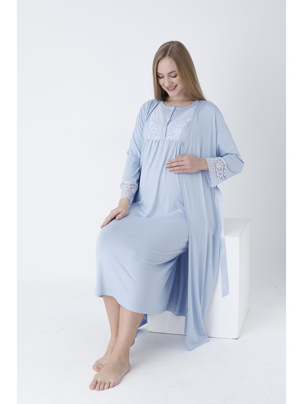 Bebek Mavisi Sabahlıklı Dantel Detaylı Önden Düğmeli Hamile ve Lohusa Gecelik Takımı-1