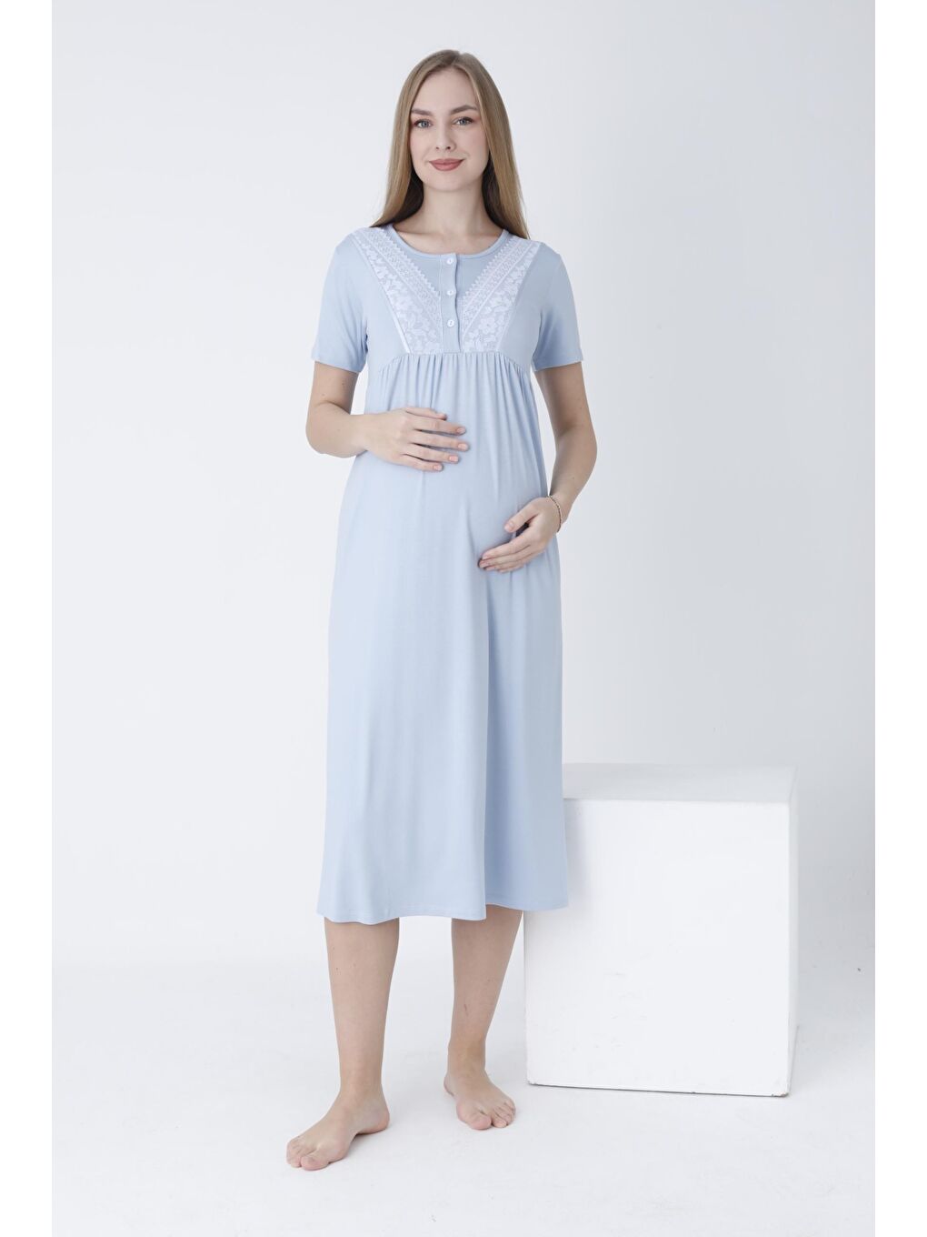 Bebek Mavisi Sabahlıklı Dantel Detaylı Önden Düğmeli Hamile ve Lohusa Gecelik Takımı-3
