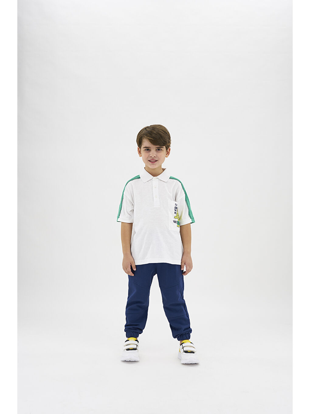 Erkek Çocuk Beyaz Polo Yaka Tişört