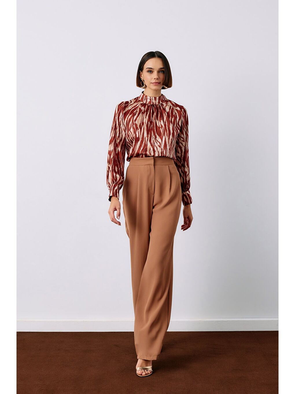Kahverengi Pileli Krep Pantolon - Camel-2