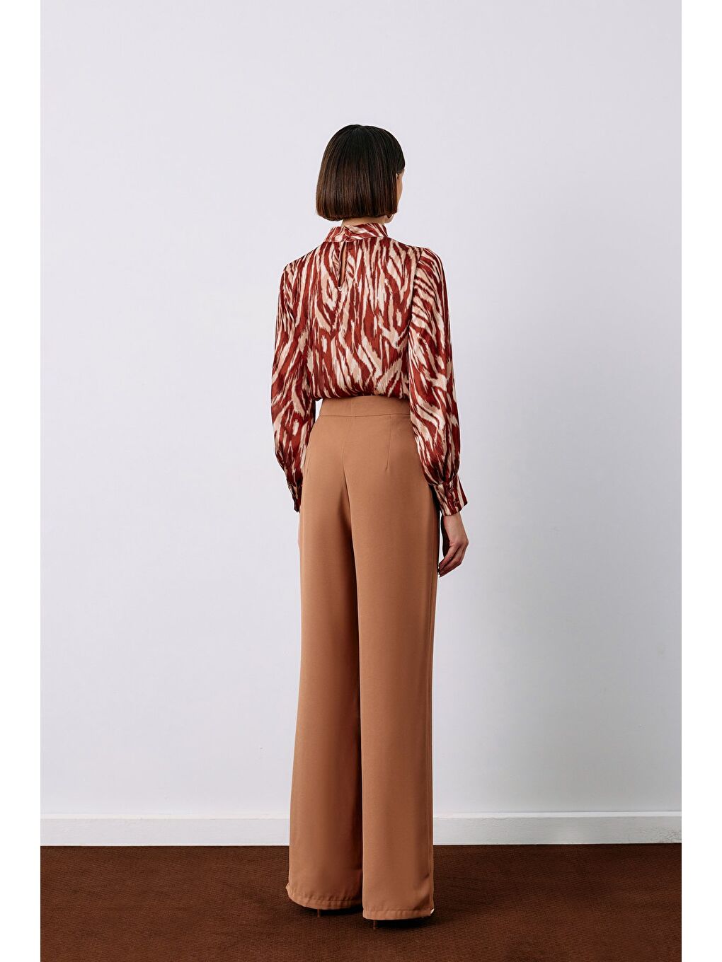 Kahverengi Pileli Krep Pantolon - Camel-5