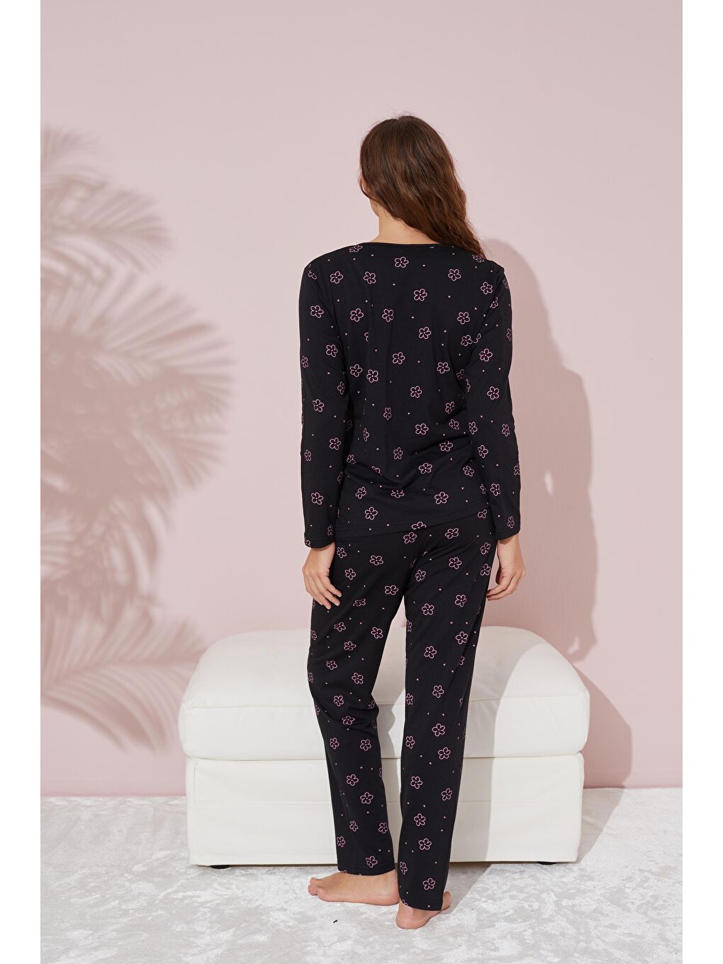 Siyah Pembe Çiçek Desenli Pamuklu Pijama Takımı-2