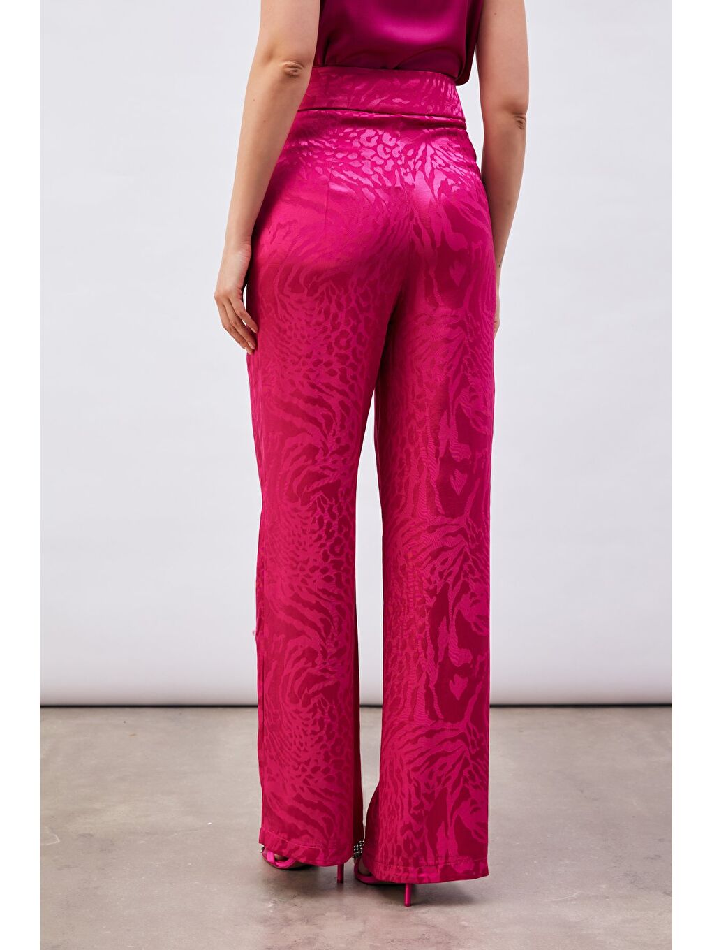 Desenli Saten Pantolon - Fuşya-3