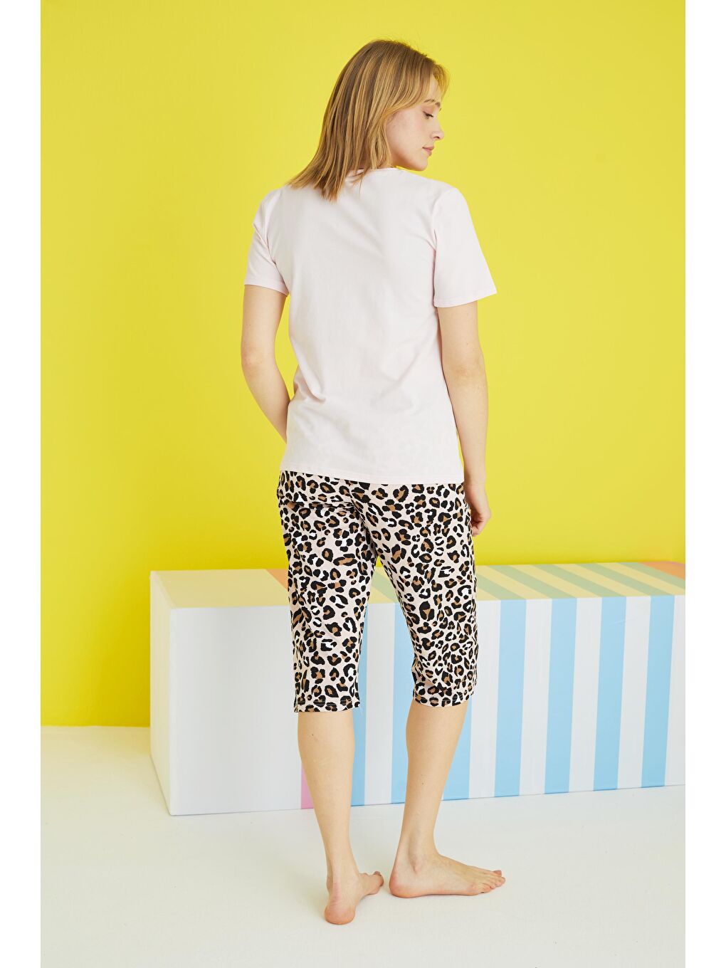Pembe Leopar Desenli Örme Kapri Pijama Takım-2