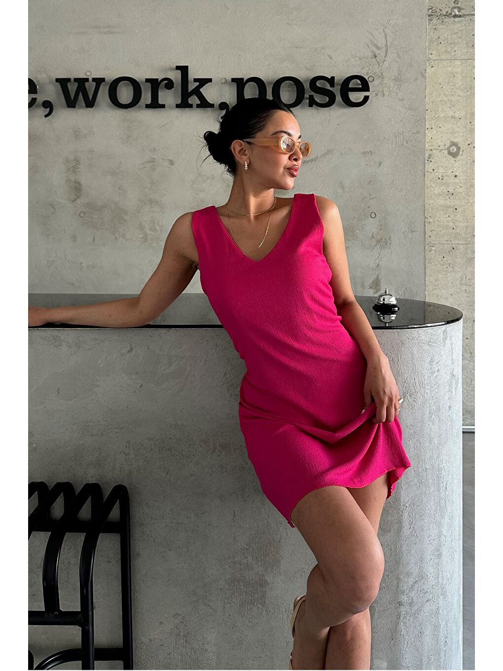 Kadın Pembe V Yaka Rahat Kalıp Yazlık Elbise-2