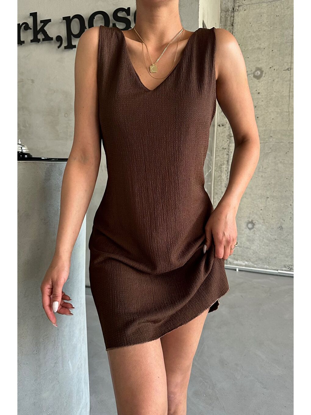 Kadın Kahverengi V Yaka Rahat Kalıp Yazlık Elbise