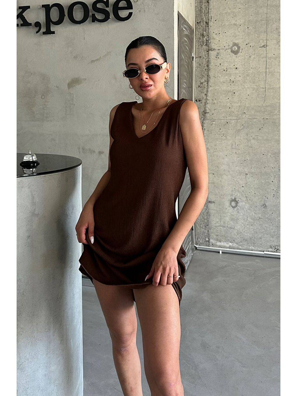 Kadın Kahverengi V Yaka Rahat Kalıp Yazlık Elbise-2