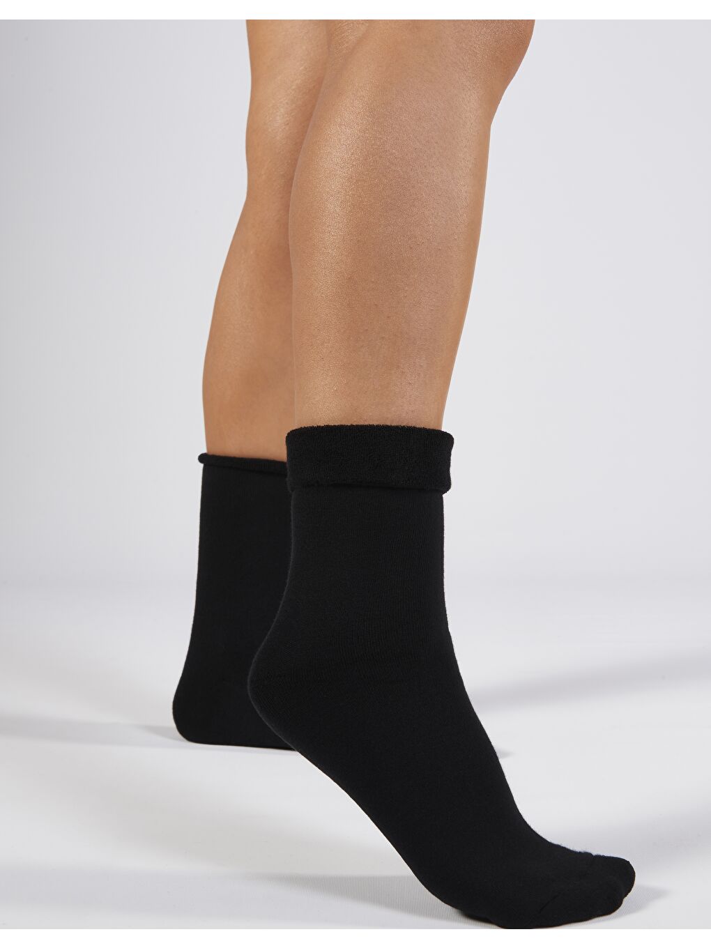 Siyah Pamuklu Lastiksiz Dikişsiz Kadın Soket Havlu Çorap 39-42-5