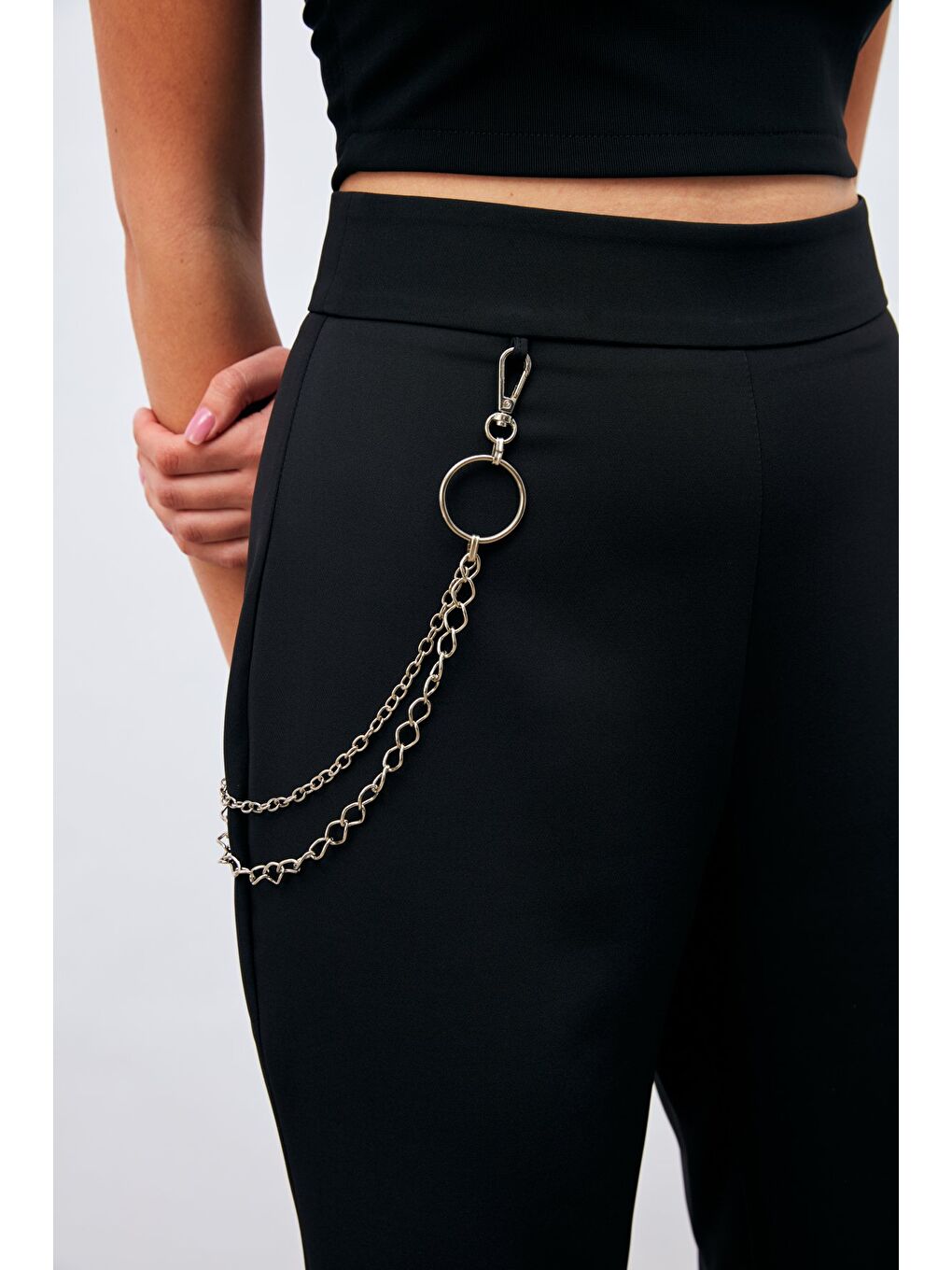 Zincir Detaylı Pantolon - Siyah-6