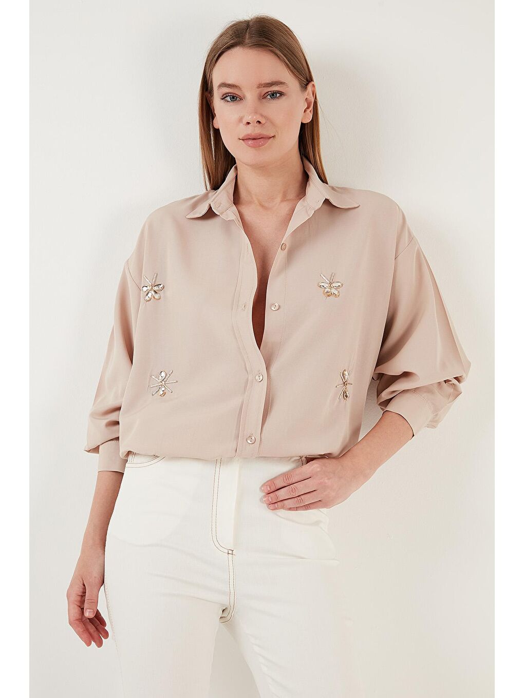 Gri Pamuklu Parlak Taş Detaylı Oversize Fit Gömlek 6234784