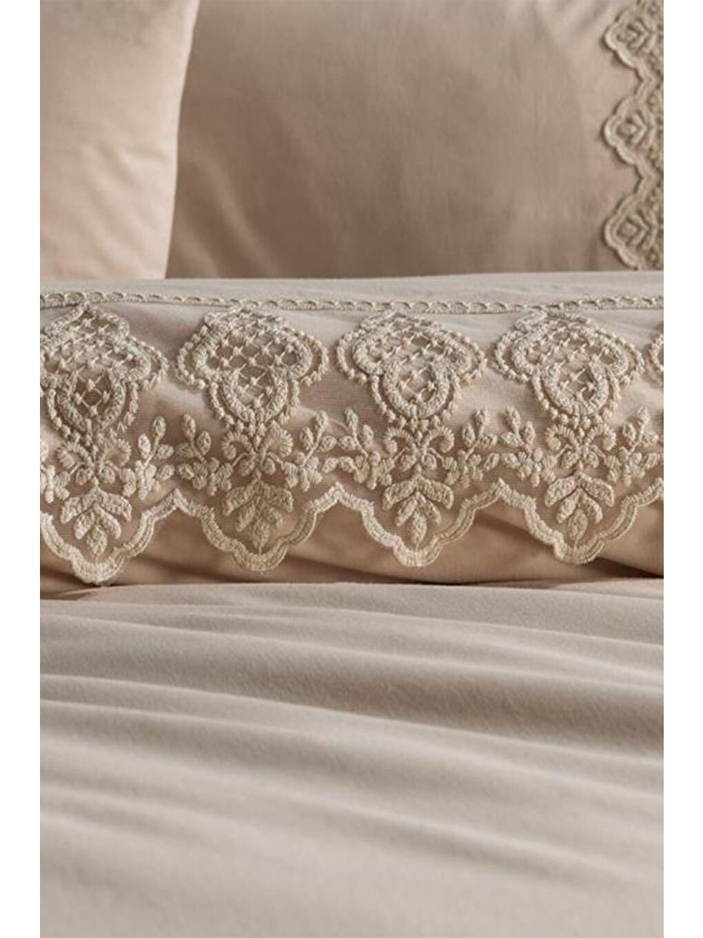 Karışık Fransız Dantelli Hüsna Çeyizlik Nevresim Takımı Cappucino-2