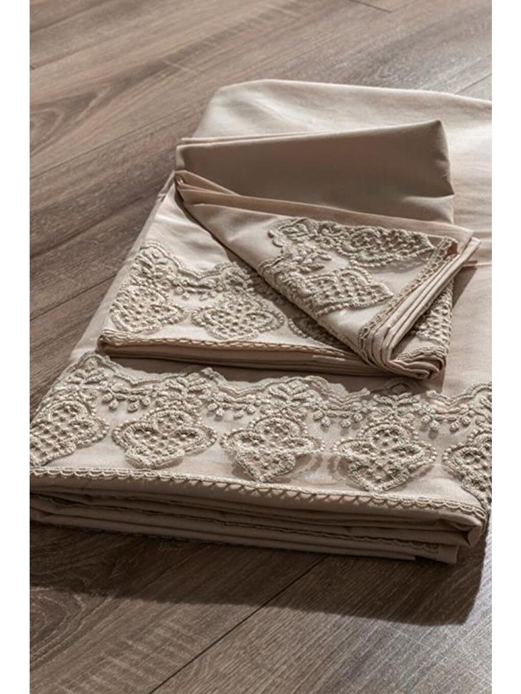 Karışık Fransız Dantelli Hüsna Çeyizlik Nevresim Takımı Cappucino-4