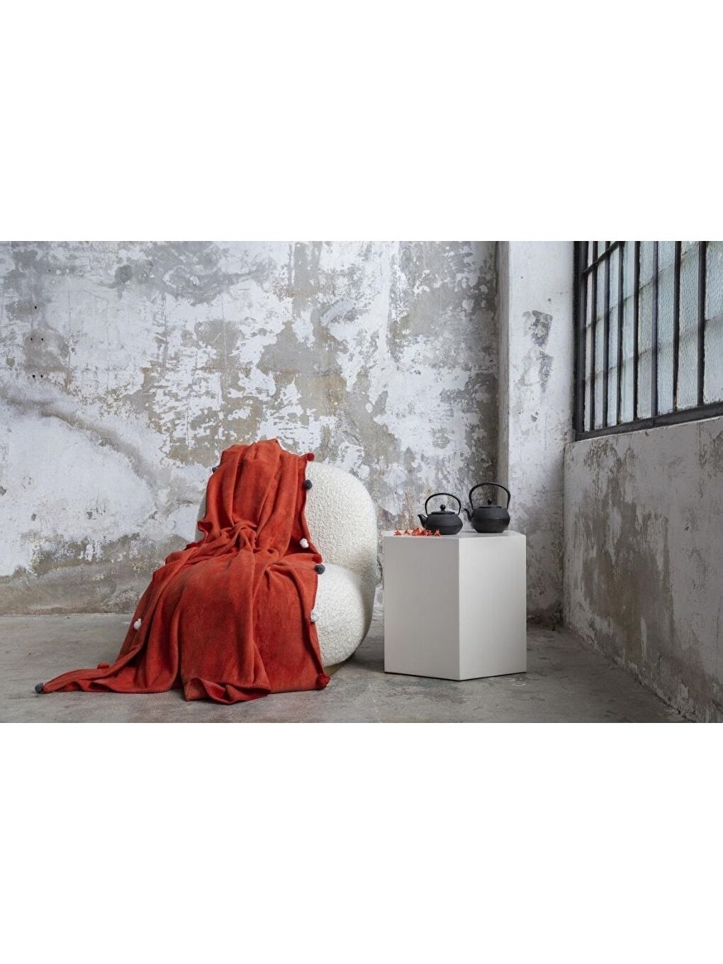 Kahverengi Tek Kişilik Ponponlu Pike Battaniye 150x200 Kiremit-3