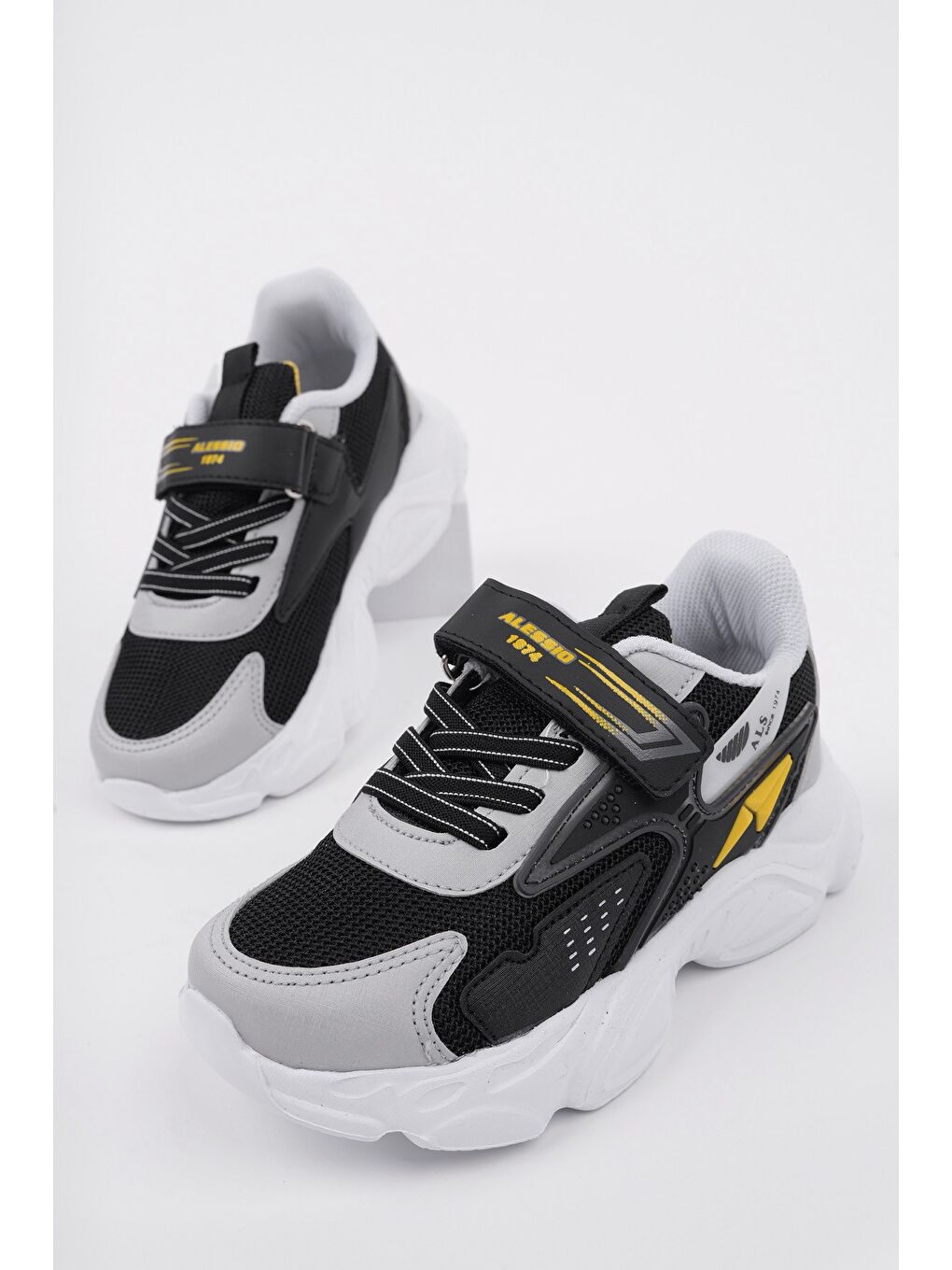 Muggo Siyah PANTER Kalın Taban Cırtlı ve Bağcıklı Unisex Çocuk Sneaker Spor Ayakkabı