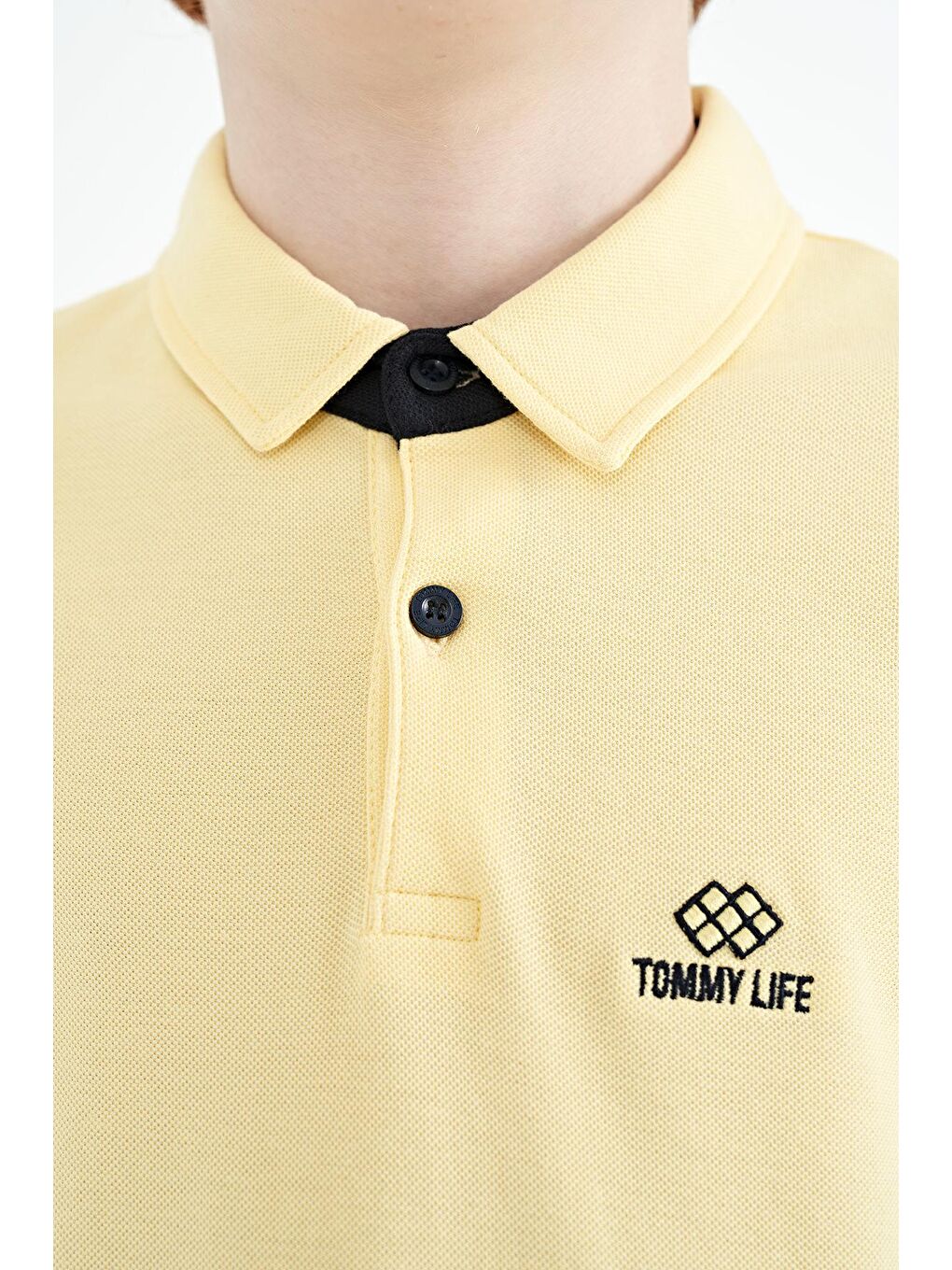 TOMMYLIFE Sarı Kol Baskı Detaylı Standart Kalıp Polo Yaka Erkek Çocuk T-Shirt - 11093 - 1