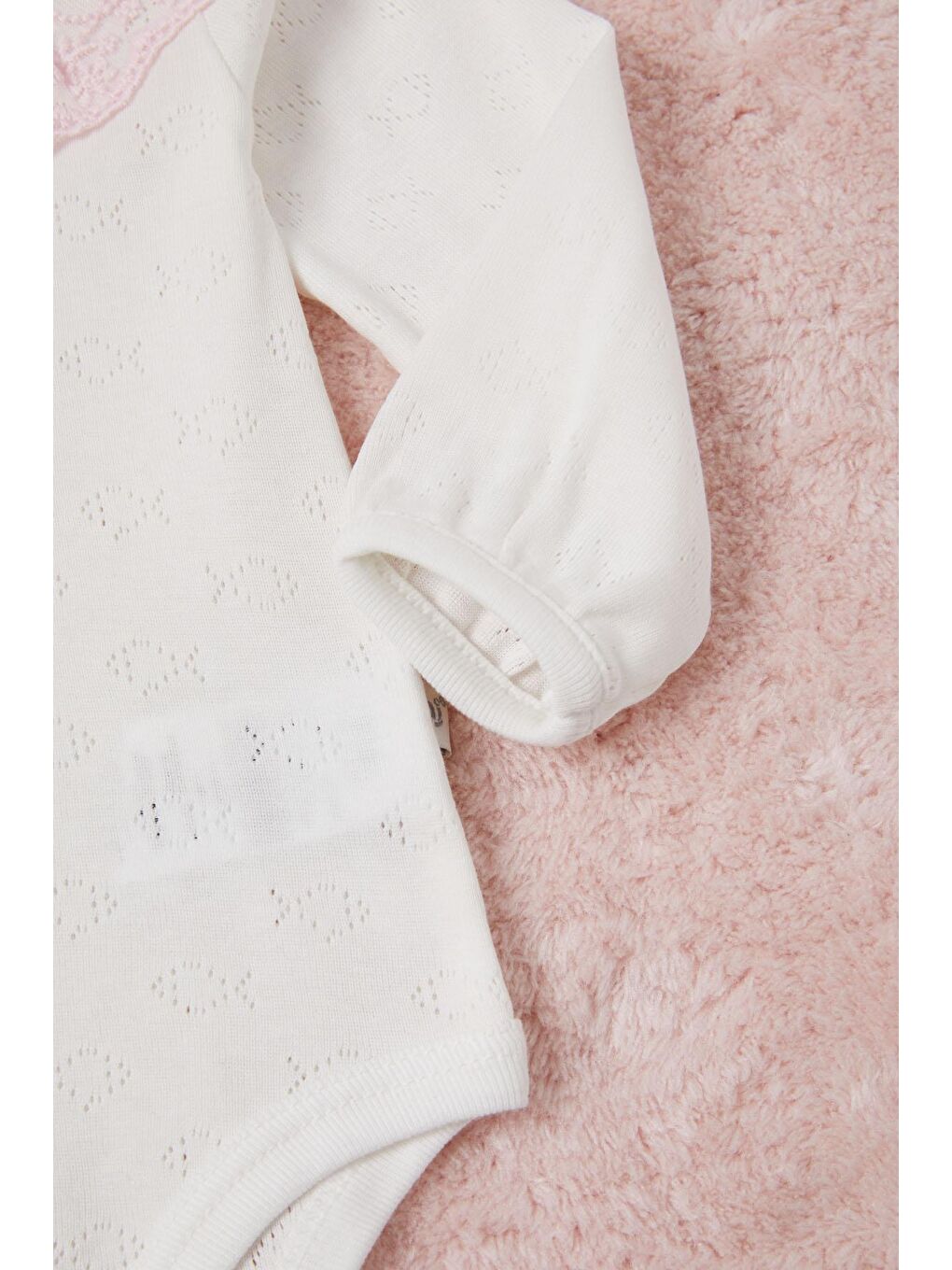 Ekru Kız Bebek Dantel Yakalı Uzun Kol Çıtçıtlı Badi 16841-2