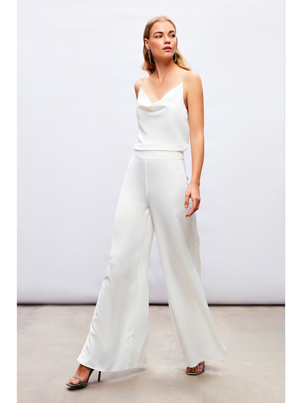 Yırtmaç Detaylı Saten Pantolon - Ekru-2