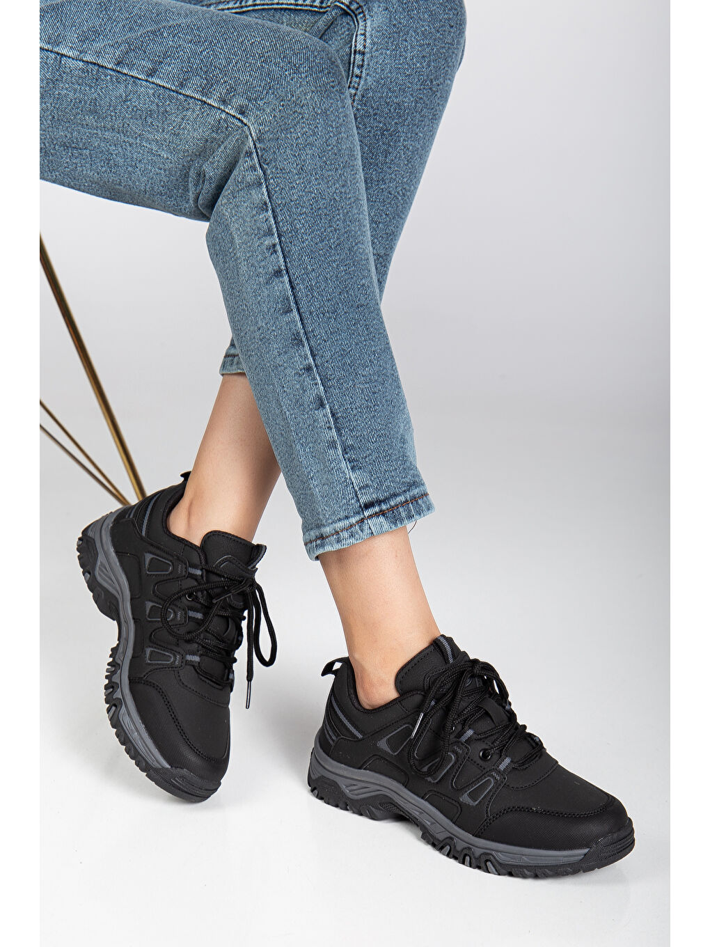 Siyah D0538 Kısa Su Geçirmez Unisex Outdoor Trekking Ayakkabı-1