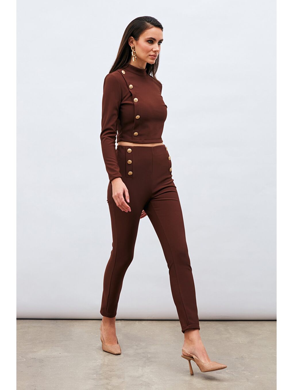 Kahverengi Düğme Detaylı Pantolon - Kahve-3