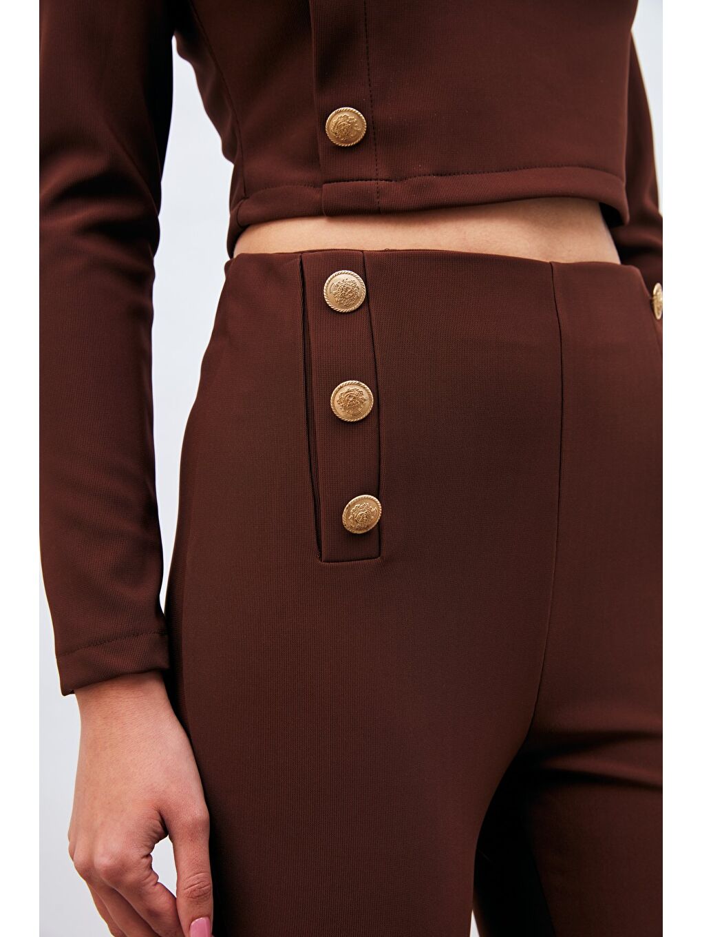 Kahverengi Düğme Detaylı Pantolon - Kahve-4