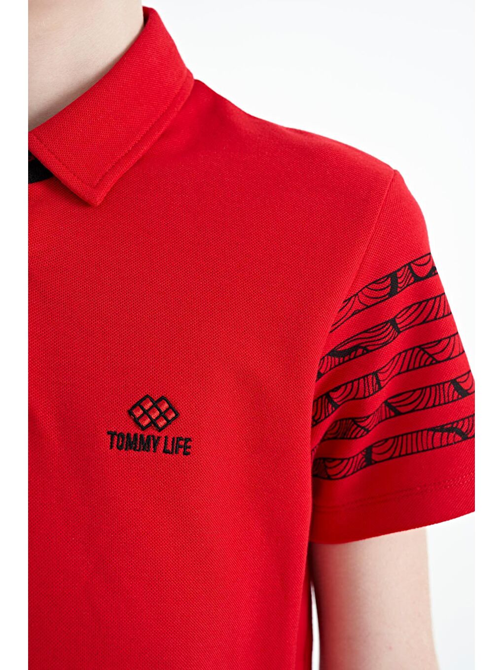 TOMMYLIFE Kırmızı Kol Baskı Detaylı Standart Kalıp Polo Yaka Erkek Çocuk T-Shirt - 11093 - 1