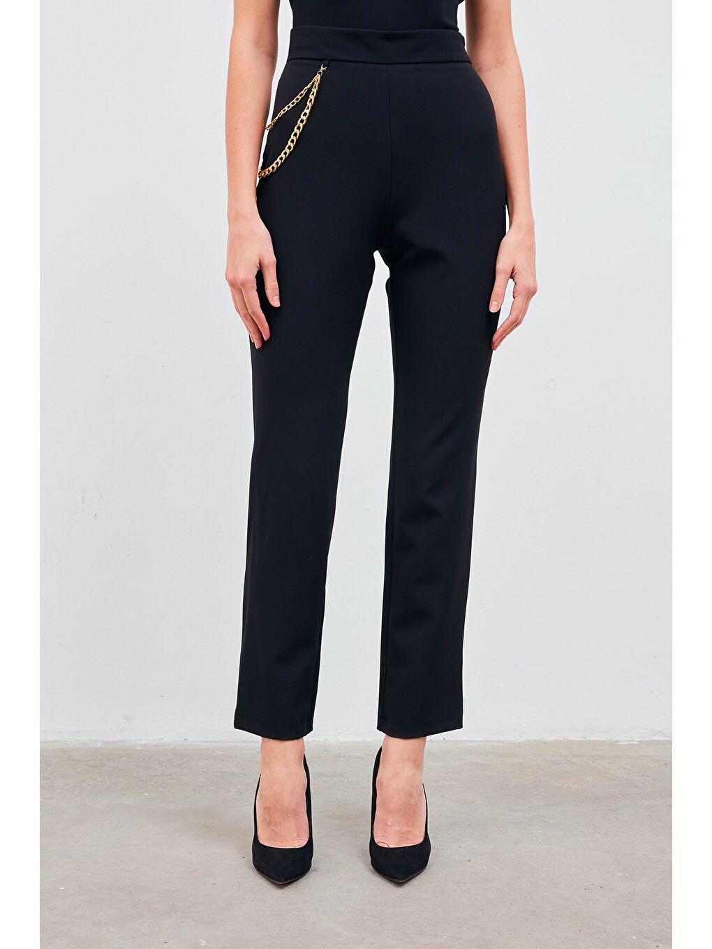 Zincir Aksesuarlı Pantolon - Siyah-4