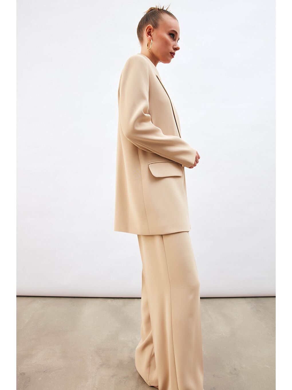 Pile Detaylı Salaş Pantolon - Bej-3