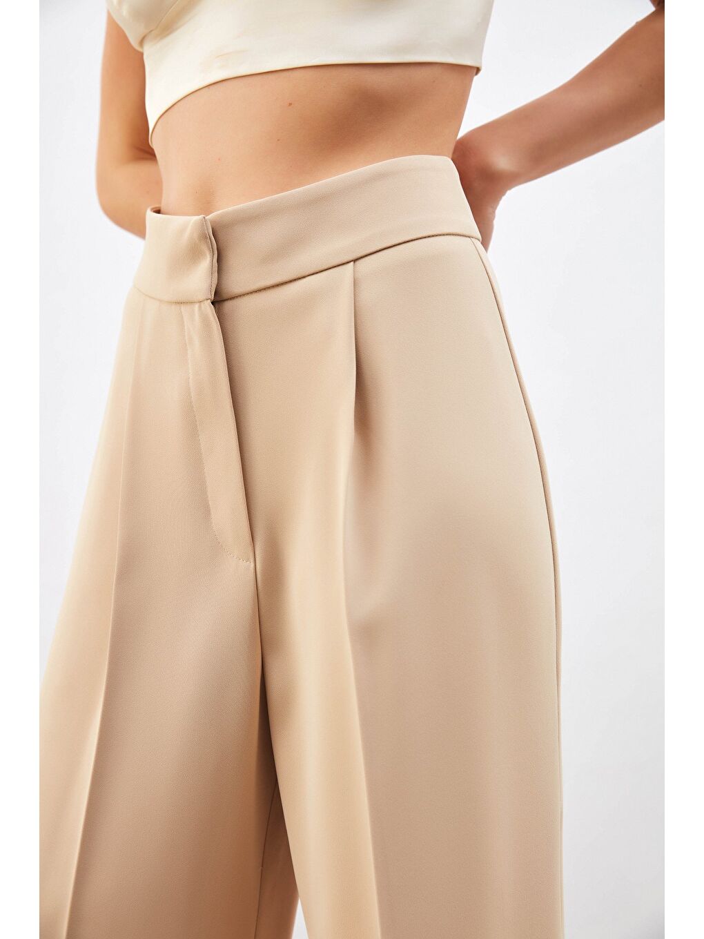 Pile Detaylı Salaş Pantolon - Bej-5