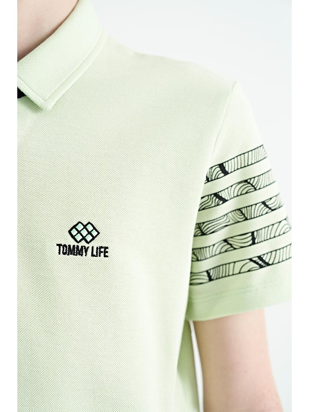 TOMMYLIFE Açık Yeşil Kol Baskı Detaylı Standart Kalıp Polo Yaka Erkek Çocuk T-Shirt - 11093 - 2