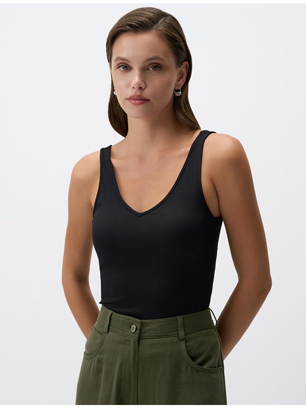 Siyah V Yaka Kolsuz Basic Örme Atlet