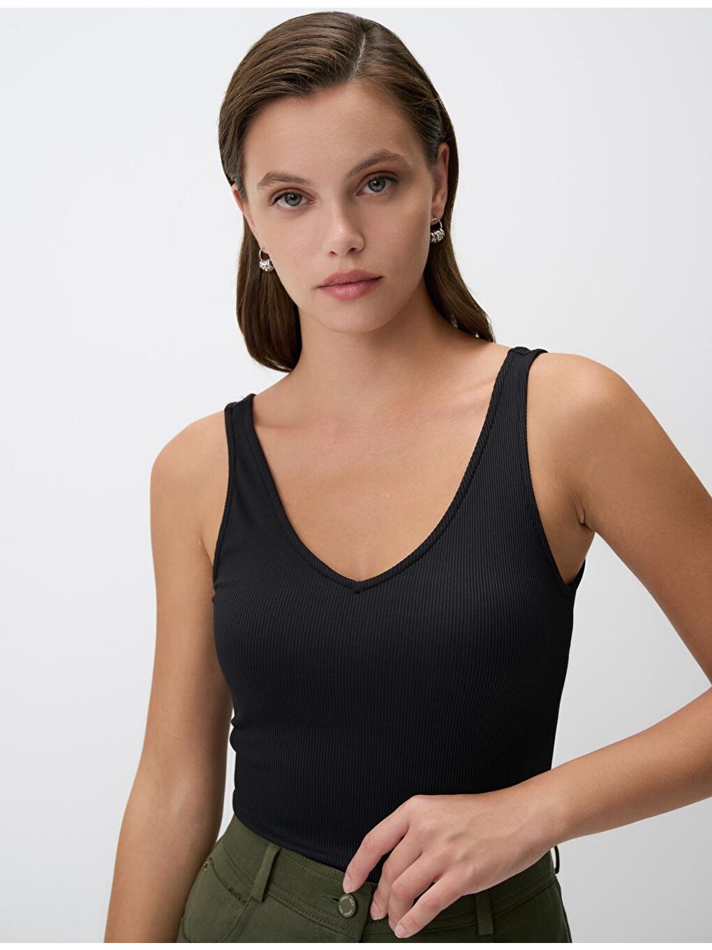 Siyah V Yaka Kolsuz Basic Örme Atlet-4