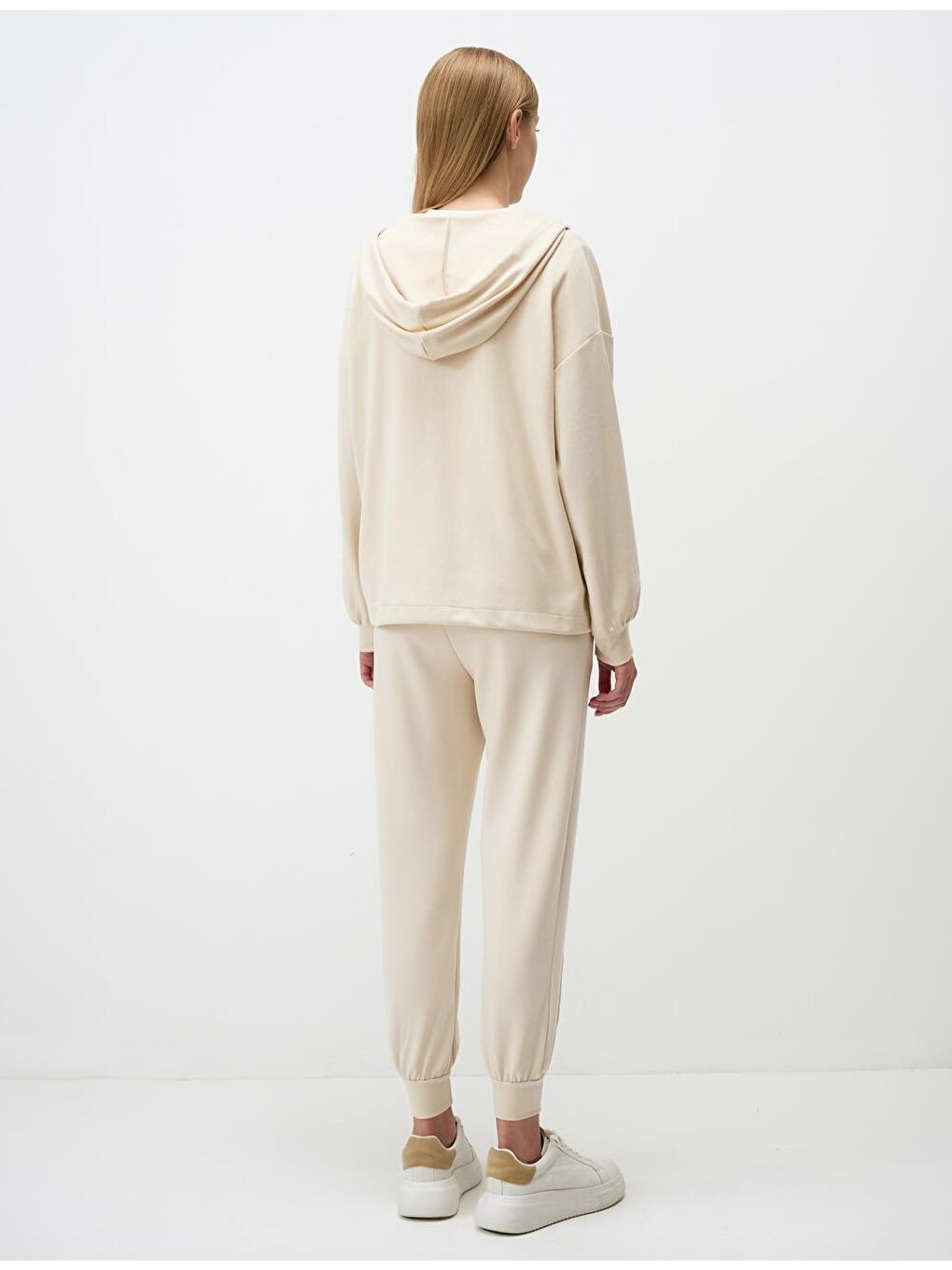 Bej Uzun Kollu Fermuarlı Sweatshırt-6