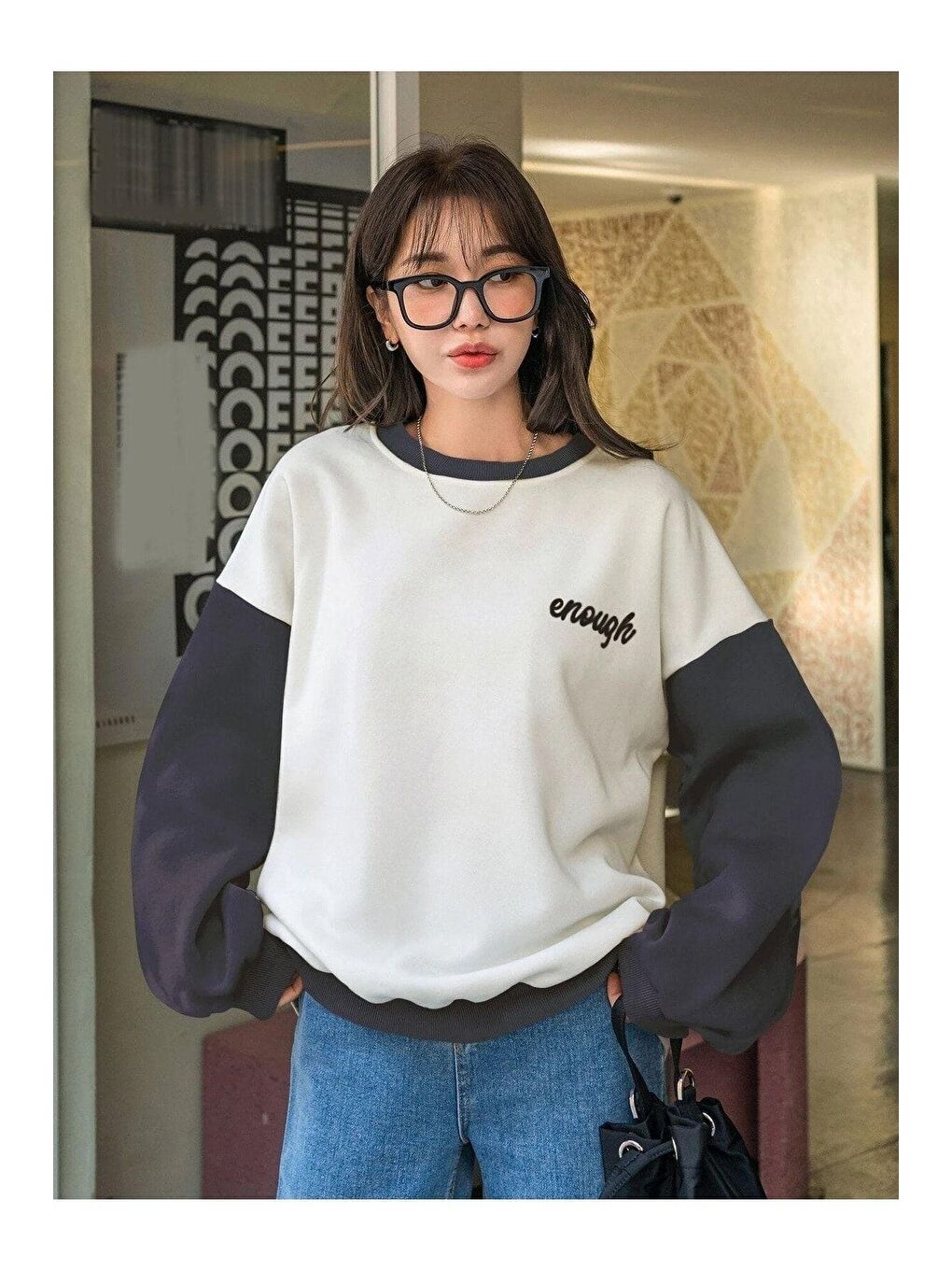 Gri Kadın Beyaz Enough Baskılı Füme Kol Detay Oversize Sweatshirt