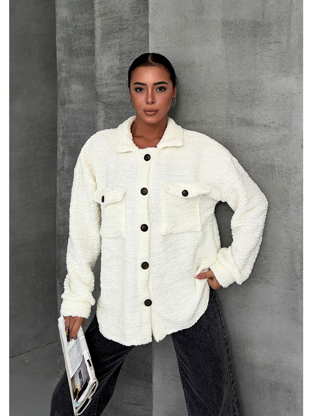 Ekru Kadın Krem Düğmeli Tedy Ceket