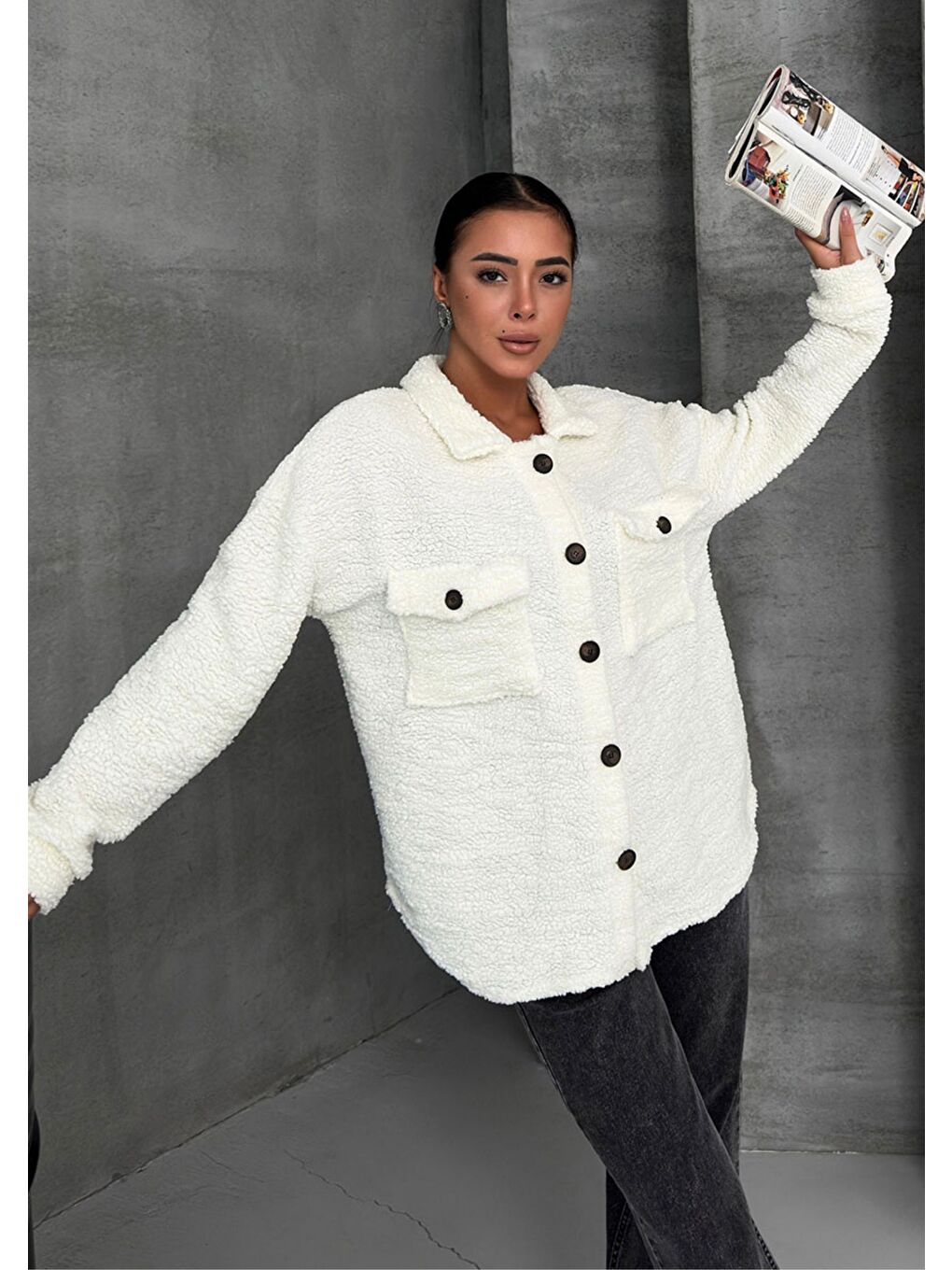 Ekru Kadın Krem Düğmeli Tedy Ceket-1