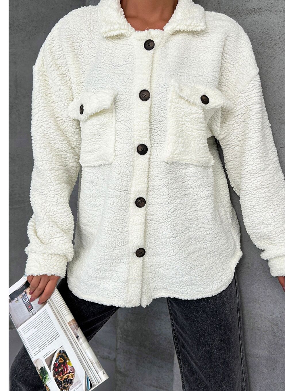 Ekru Kadın Krem Düğmeli Tedy Ceket-5