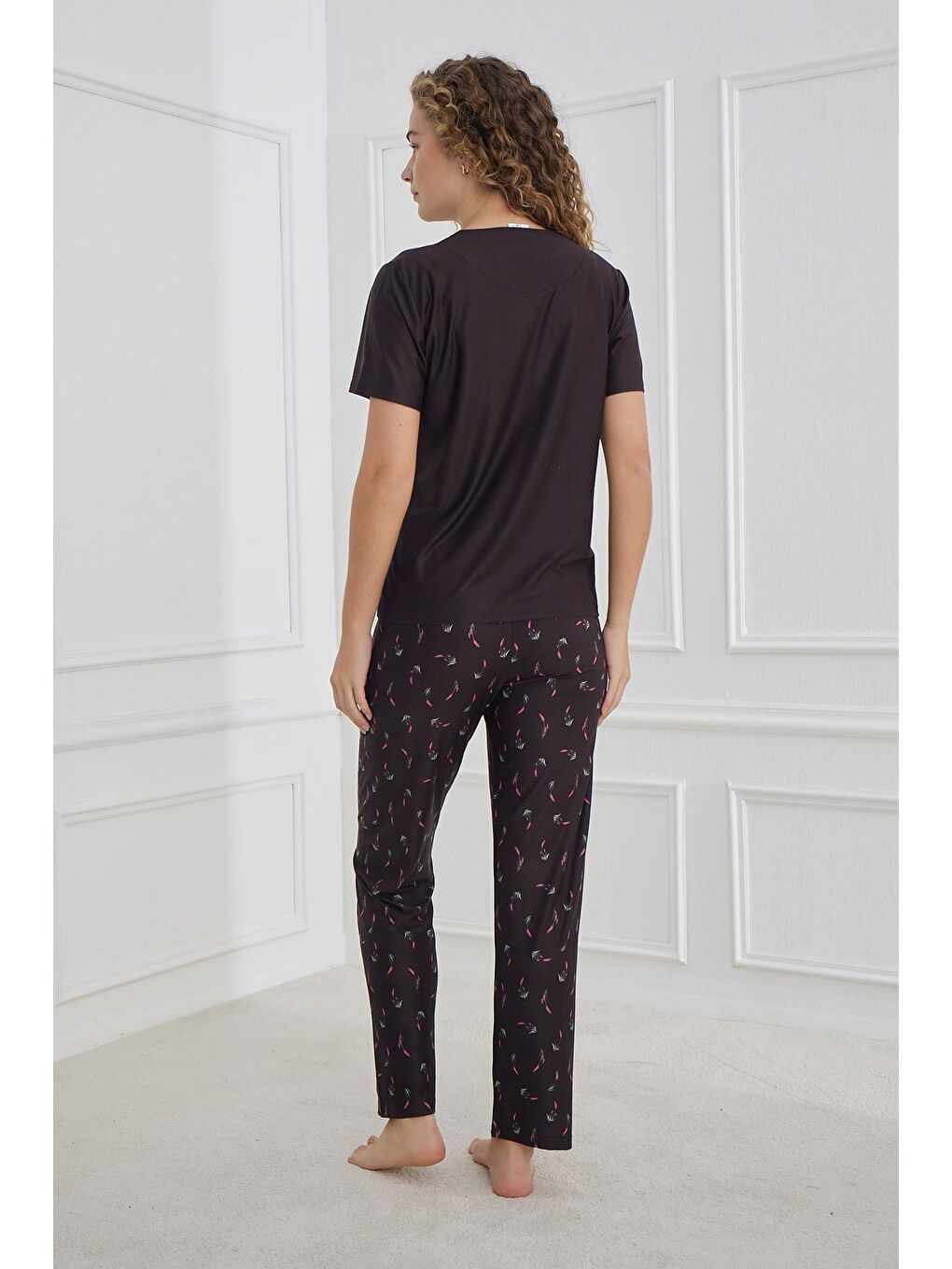 Kadın Çiçek Desenli Kısa Kollu Pijama Takım | Siyah 30102-1167-2