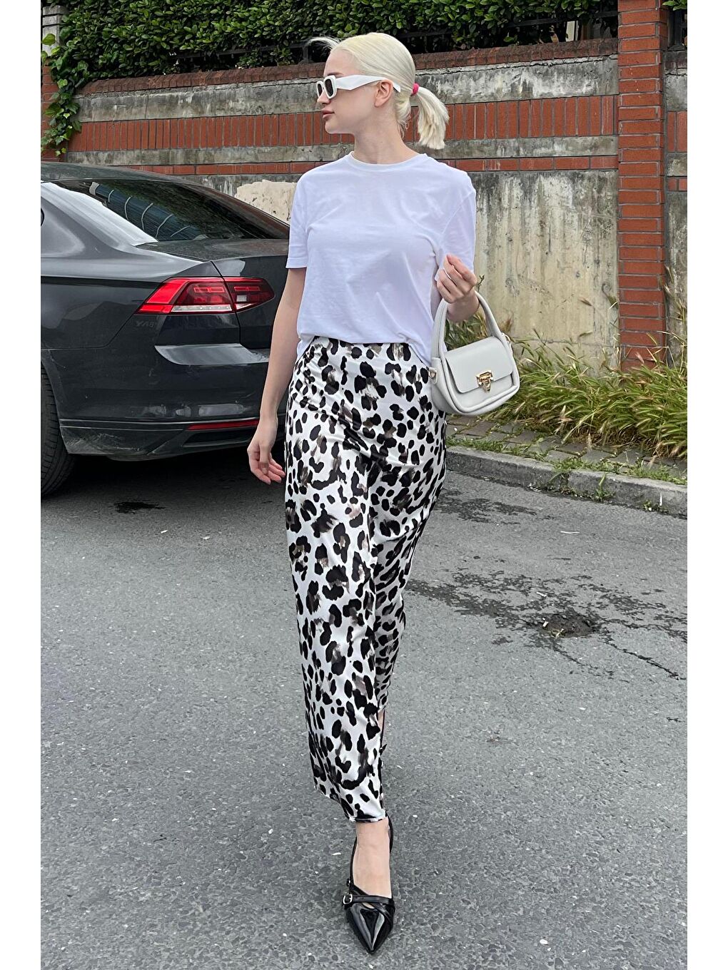 Beyaz Leopar Desenli Midi Boy Saten Etek Mg2079-2